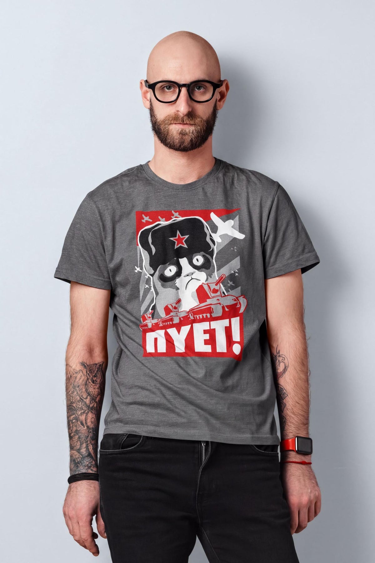 Grumpy Russian Feline Shirt, Funny Meme Cat NIET NOPE Tshirt, Sarcastic Tee Top