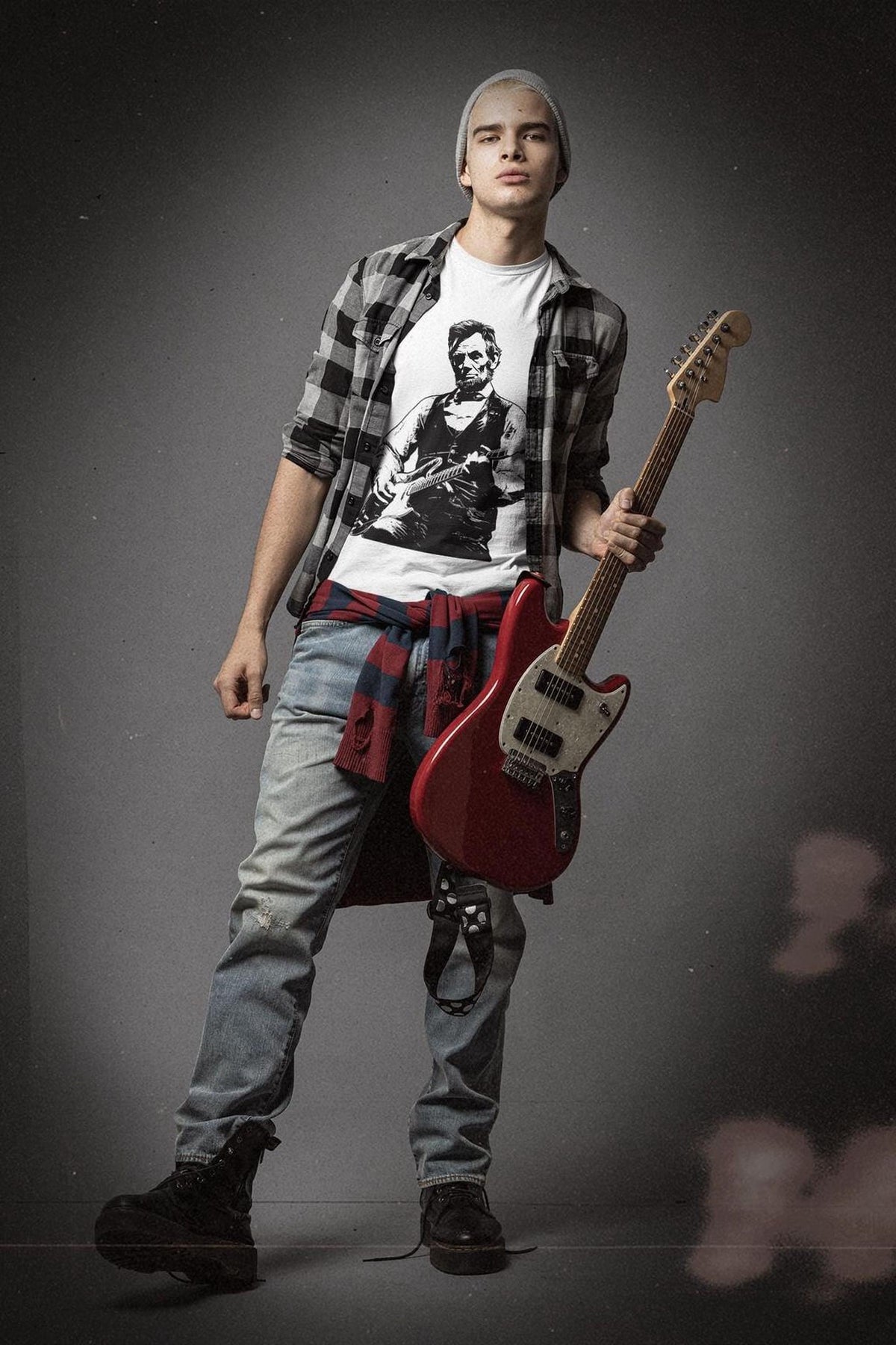 Abraham Lincoln Guitar Tee: Retro Music Shirt, Politics Humor Gift