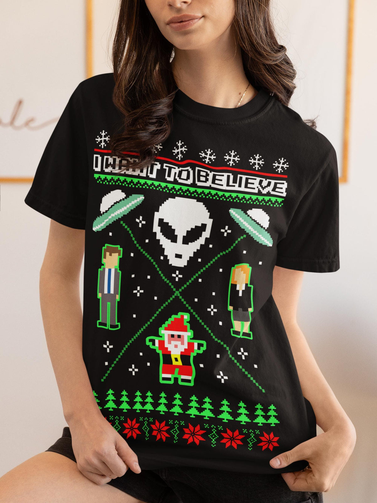 Comfort Colors® I Want to Believe Christmas Shirt, Alien UFO Holiday Tee, Retro X Files Inspired Gift, Funny Xmas Graphic
