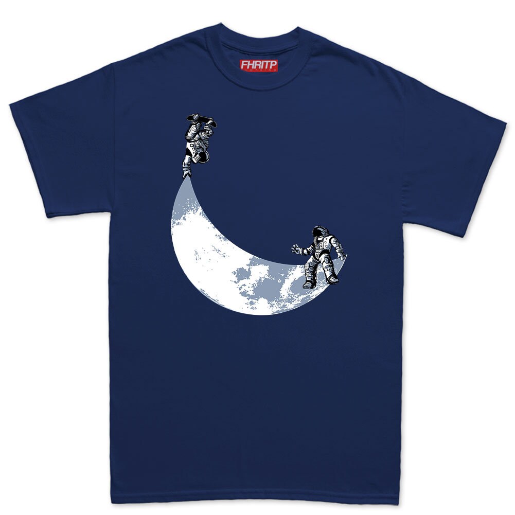 Mens Skating Moon Skater Funkalicious Astronauts Skateboarding Funny T shirt Tee Top T-shirt