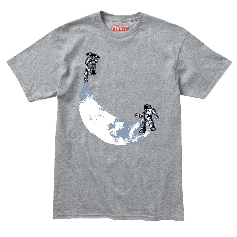 Mens Skating Moon Skater Funkalicious Astronauts Skateboarding Funny T shirt Tee Top T-shirt